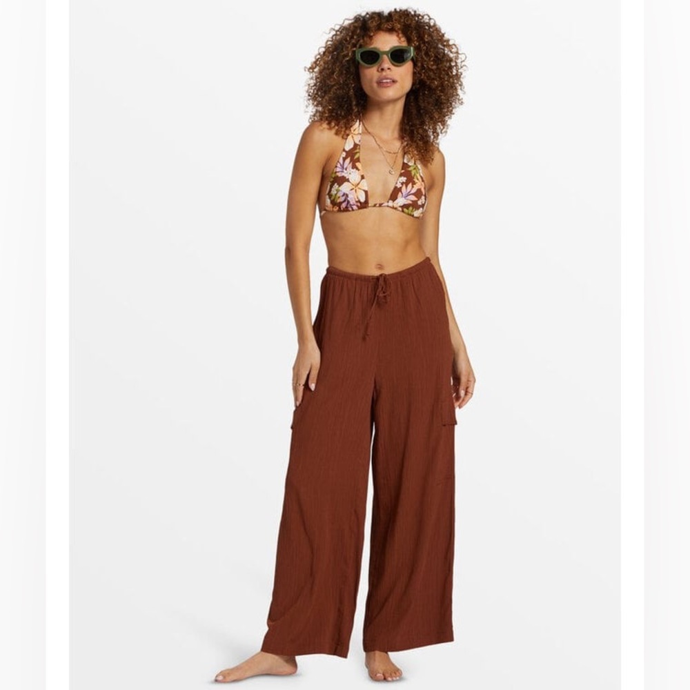 Billabong | Beach Babe Cargo Pants | Medium | Toasted Coconut